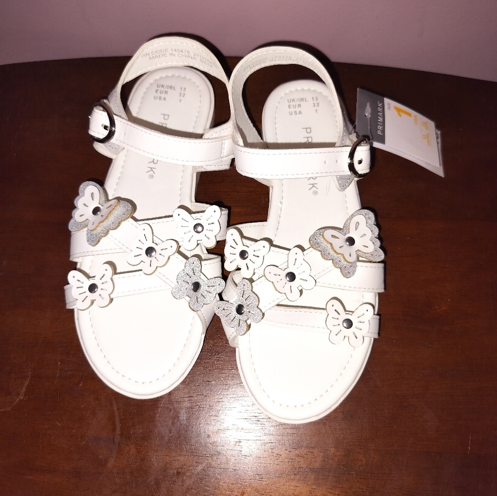Girls white sandals size 1